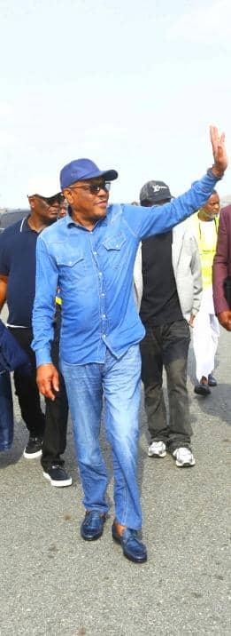  FCT Minister Barrister Nyesom Wike acknowledges well wishers on Monday. 10th March, following his return from Italy where he signed bilateral agreements to boost vocational education and agriculture in the FCT.